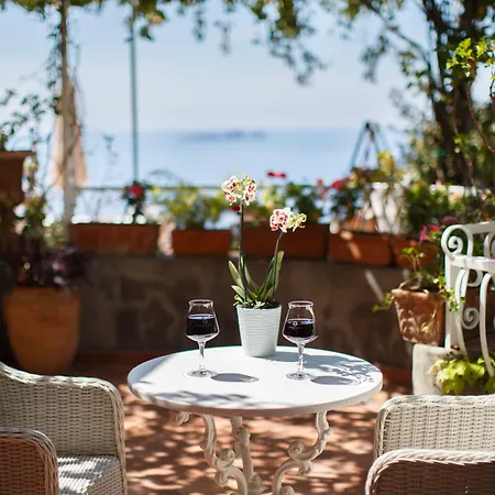 מלון דירות Fiorentino 4*