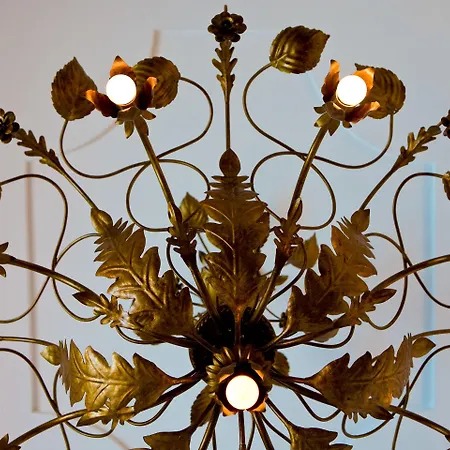 Fiorentino מלון דירות 4*