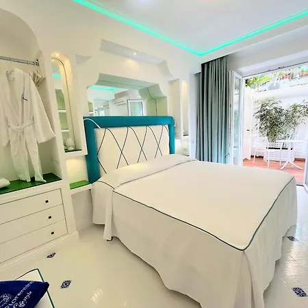 Fiorentino Aparthotel 2*